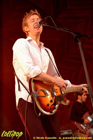 Spoon - Hatch Shell Boston, MA August 2005 | Photos by Wade Gosselin