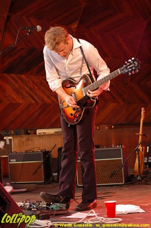 Spoon - Hatch Shell Boston, MA August 2005 | Photos by Wade Gosselin