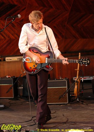 spoon-wSpoon - Hatch Shell Boston, MA August 2005 | Photos by Wade Gosselin