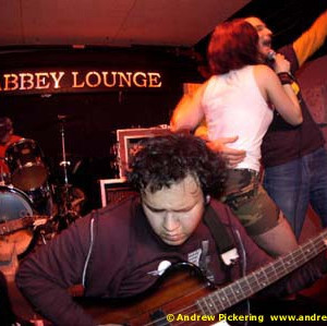 Sugabomb - Abbey Lounge Somerville, MA April 2005 | Photos by Andrew Pickering