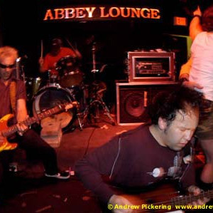 Sugabomb - Abbey Lounge Somerville, MA April 2005 | Photos by Andrew Pickering