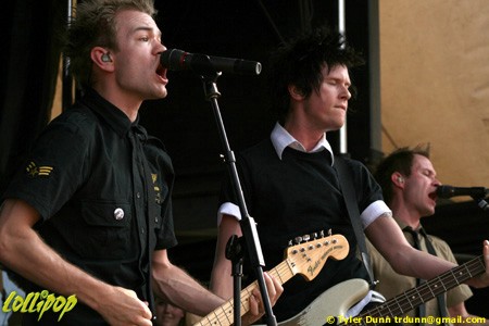Sum 41 - Verizon Wireless Amphitheater St. Louis, MO August 2007 | Photos by Tyler Dunn