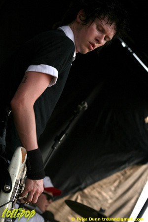 Sum 41 - Verizon Wireless Amphitheater St. Louis, MO August 2007 | Photos by Tyler Dunn