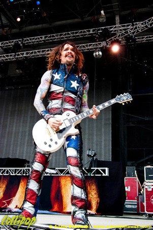 The Darkness - Rock on the Range Columbus, OH May 2012 | Photos by Adam Bielawski