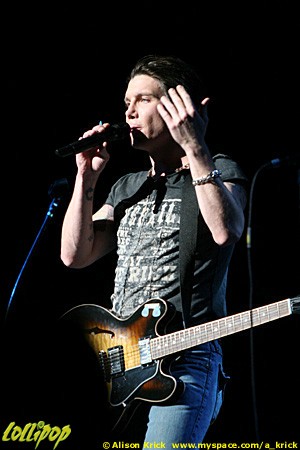 The Goo Goo Dolls - Chicago Theatre Chicago, IL December 2006 | Photos by Alison Krick
