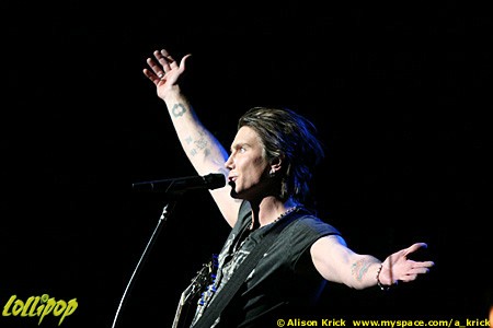 The Goo Goo Dolls - Chicago Theatre Chicago, IL December 2006 | Photos by Alison Krick