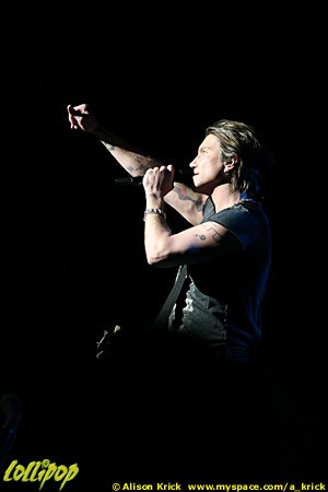 The Goo Goo Dolls - Chicago Theatre Chicago, IL December 2006 | Photos by Alison Krick