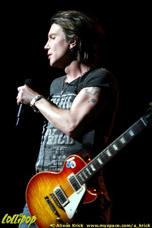 The Goo Goo Dolls - Chicago Theatre Chicago, IL December 2006 | Photos by Alison Krick