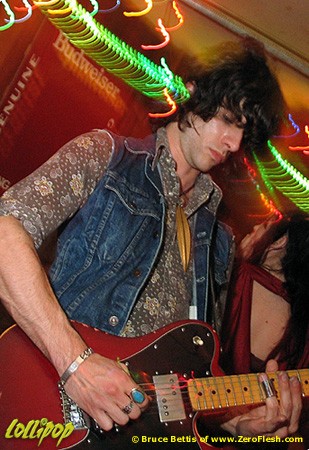 The Witnesses - OBriens Pub in Allston, MA August 2004 | Photos by Bruce Bettis
