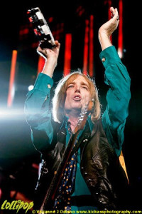 Tom Petty and The Heartbreakers - Summerfest Milwaukee, WI June 2006 | Photos by Vivianne J. Odisho