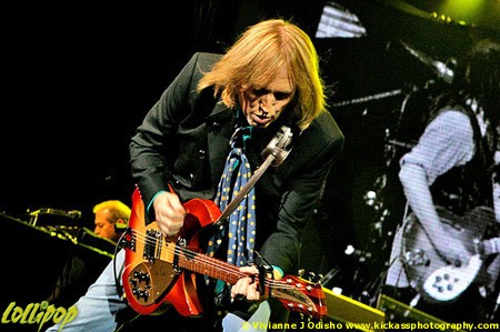 Tom Petty and The Heartbreakers - Summerfest Milwaukee, WI June 2006 | Photos by Vivianne J. Odisho