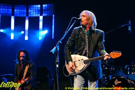 Tom Petty and The Heartbreakers - Summerfest Milwaukee, WI June 2006 | Photos by Vivianne J. Odisho