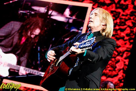 Tom Petty and The Heartbreakers - Summerfest Milwaukee, WI June 2006 | Photos by Vivianne J. Odisho