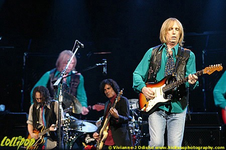 Tom Petty and The Heartbreakers - Summerfest Milwaukee, WI June 2006 | Photos by Vivianne J. Odisho