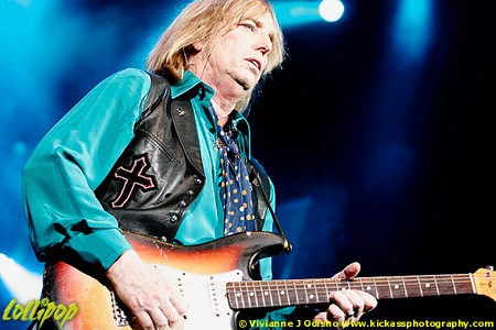 Tom Petty and The Heartbreakers - Summerfest Milwaukee, WI June 2006 | Photos by Vivianne J. Odisho