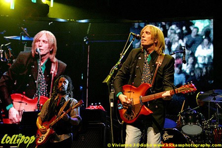 Tom Petty and The Heartbreakers - Summerfest Milwaukee, WI June 2006 | Photos by Vivianne J. Odisho