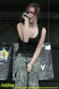 Tsunami Bomb - Warped Tour Columbus, OH June 2005 | Photos by Chris Casella