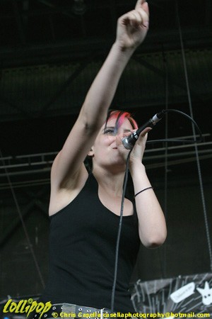 Tsunami Bomb - Warped Tour Columbus, OH June 2005 | Photos by Chris Casella