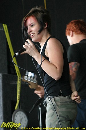 Tsunami Bomb - Warped Tour Columbus, OH June 2005 | Photos by Chris Casella