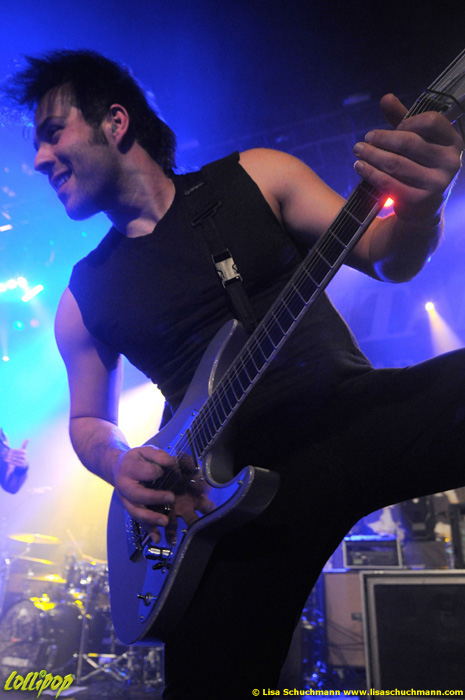 Unearth at New England Metal and Hardcore Festival Worcester, MA April 2016 | Photos by Lisa Schuchmann