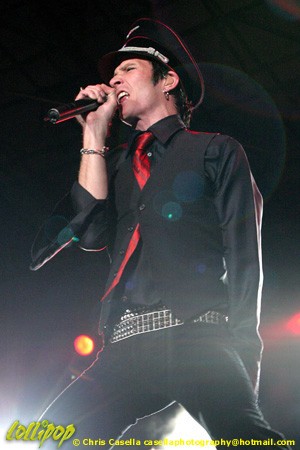 Velvet Revolver - Tower City Amphitheater Cleveland, OH May 2005 | Photos by Chris Casella