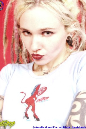 Voltaire Blue | Classic SheDevil | Photos by Amelia G and Forrest Black