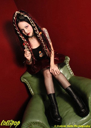 Wicked Mina | Sitting Room Sucker | Photos by Demon Dolls Photography