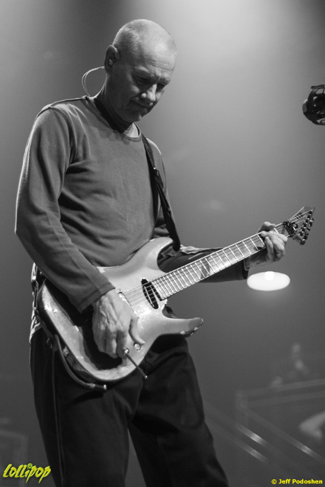 Helmet - Franklin Music Hall Philadelphia, PA September 2022 | Photos by Jeff Podoshen
