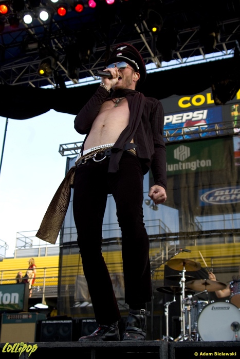 Velvet Revolver - Rock On The Range Columbus, OH May 2007 | Photos by Adam Bielawski